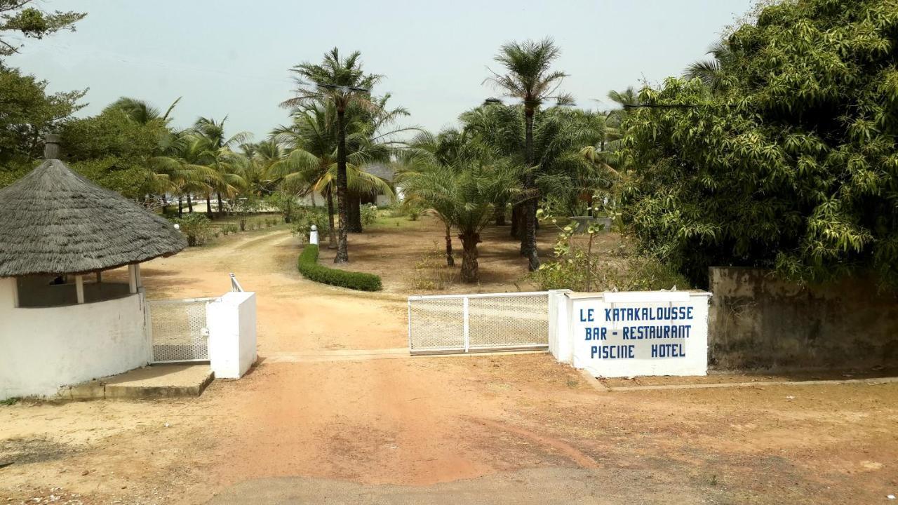 Hôtel Katakalousse Yembakana Extérieur photo